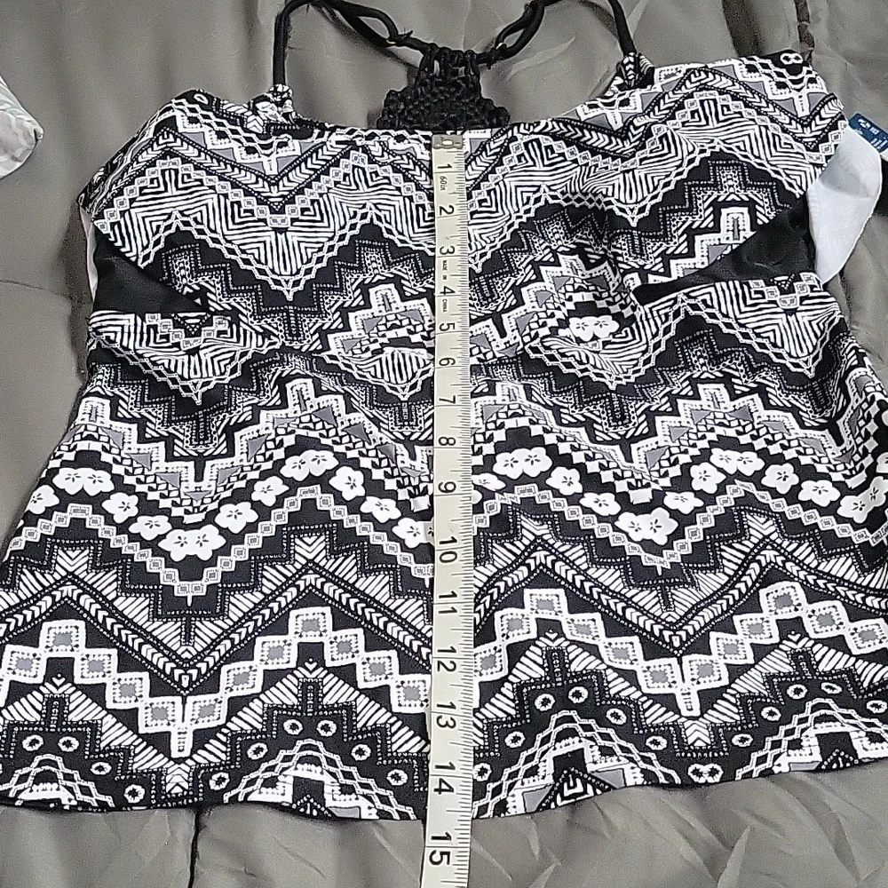 SWIM TOP - Picture 6 of 7